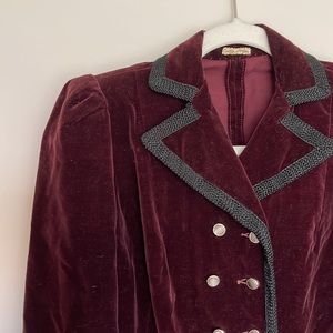 COPY - Vintage Cropped Velvet Jacket in Maroon